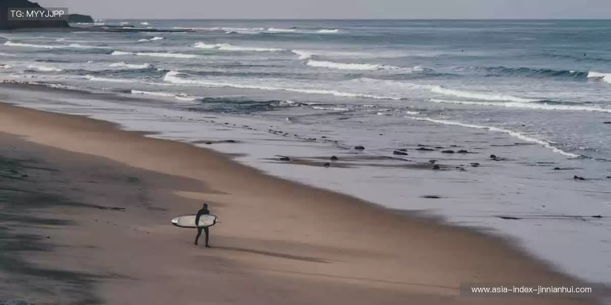 实时弹幕，边看边聊，做赛场最活跃的观众！💬🎉